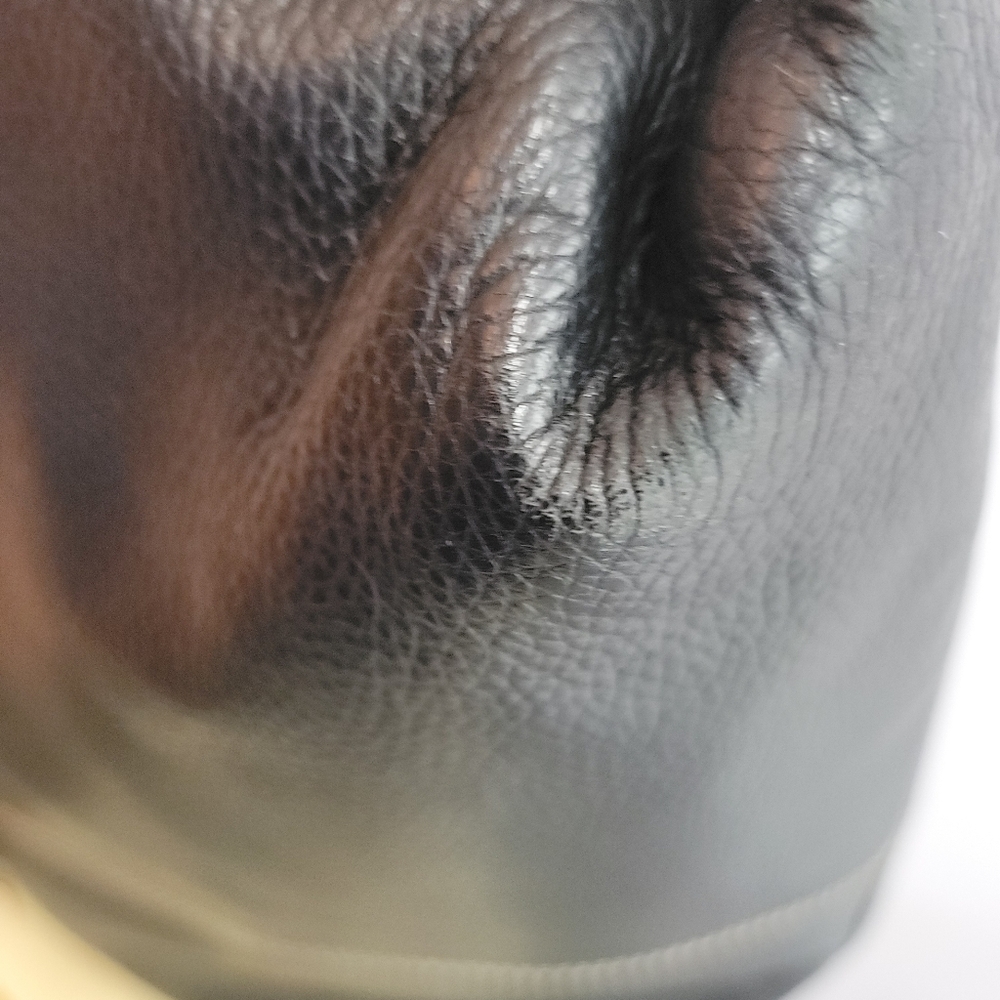 Dooney and Bourke Black Large Pebble Leather Hobo Shoulder Bag - Picture 14 of 16